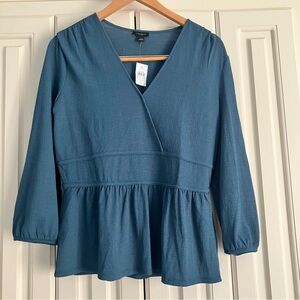 ANN TAYLOR Blue V Neck Peplum Blouse Size Small NWT
